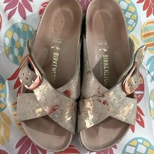 Birkenstock Metallic Rose Big Buckle Size 39